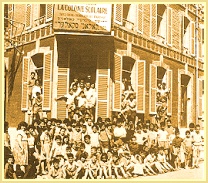 Die Colonie Scolaire Schule in Paris